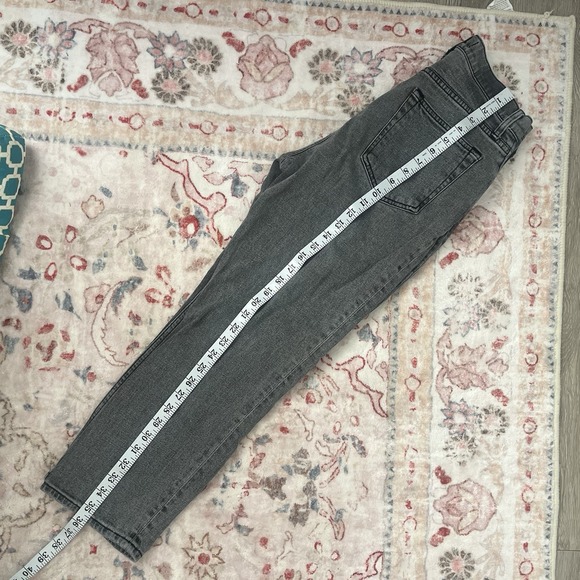 Abercrombie & Fitch Ultra High Rise Ankle Straight Jean Grey Wash Petite 8 Short - Picture 8 of 8